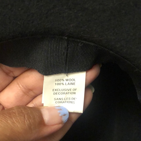 Black short floppy hat - Picture 8 of 11